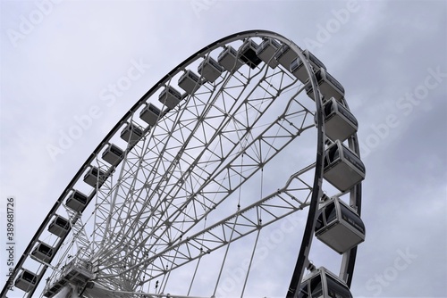 Ferris Wheel on a sky