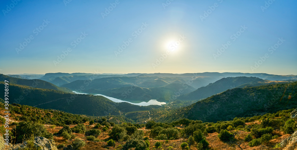 Fototapeta premium The Duero River forms a canyon in its channel. Who recognizes the name 