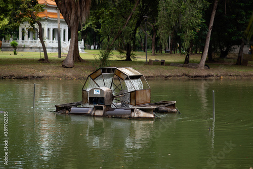 Turbine baler Installed in the pond to increase oxygen to the water in Thailand..