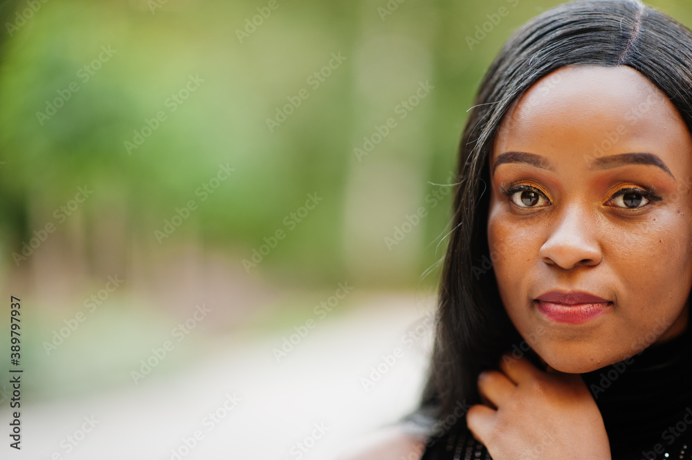 Φωτογραφία Close up portrait of fashionable african american woman.
