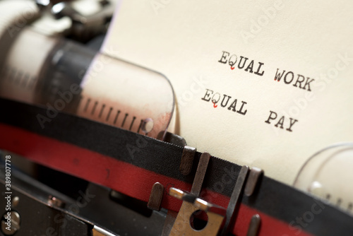 Принти на полотні Equal work equal pay