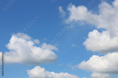 Fototapeta Naklejka Na Ścianę i Meble -  Bright blue sky with white clouds for background or wallpapers