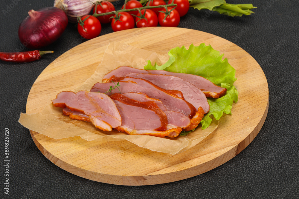 Sliced smoked duck breast served salad Sliced smoked duck breast served salad