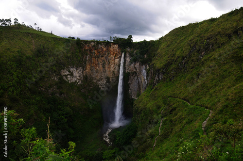 Sipiso-piso waterfall  is one of the tallest waterfall in Indonesia. Located in near Lake Toba  North Sumatra  Indonesia. 