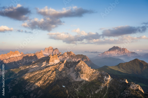 Panoramica Pelmo, Civetta, Cinque Torri, Averau