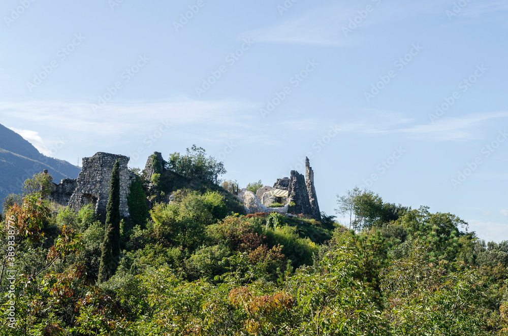ruiny zamku Penede Włochy 