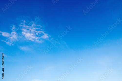 Fototapeta Naklejka Na Ścianę i Meble -  Clear blue sky with white cloud background