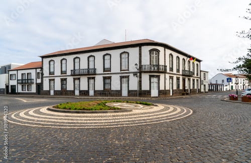 Fototapeta Naklejka Na Ścianę i Meble -  Azores, Graciosa island,
The city hall at the town square in Santa Cruz 