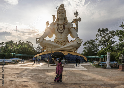 The Lord Shiva Statue is an 85 feet tall statue of Lord Shiva that was erected in Vijayapura on Sindagi Road photo