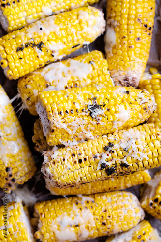 Grilled corn with cheese
