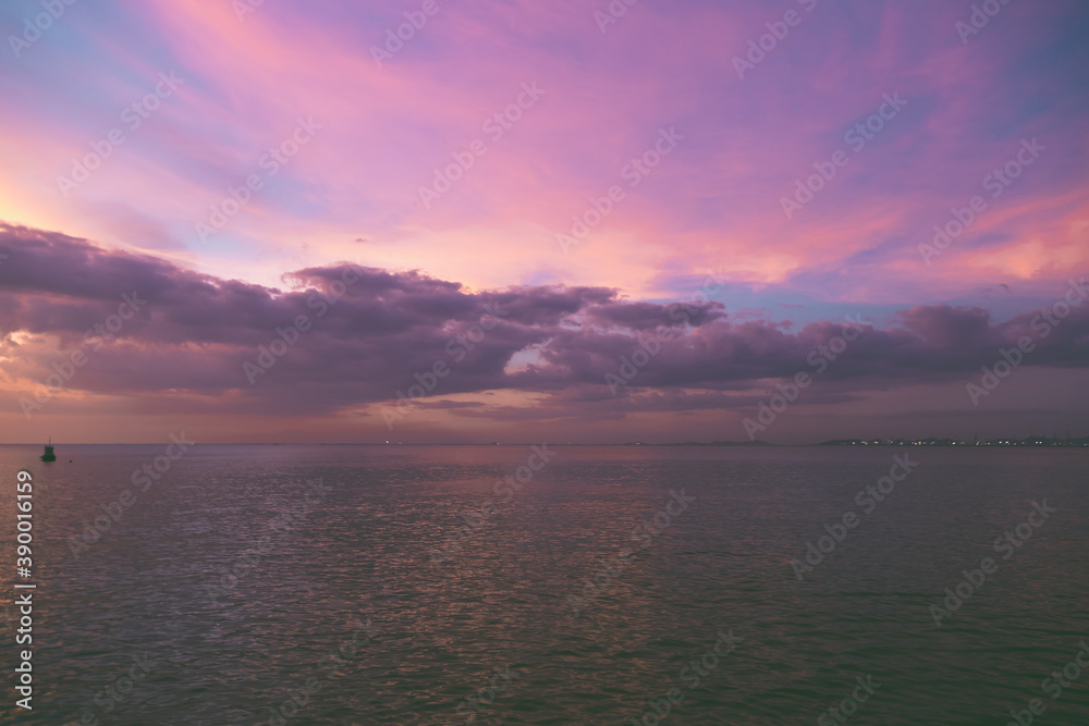 Fototapeta premium Sea sky beach with nature sunset