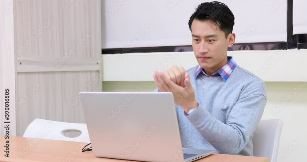 sign language - man patient