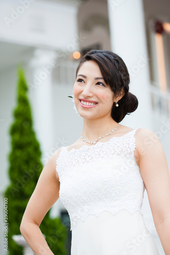 笑顔の新婦 Free Download 笑顔の新婦 - GFXLoad