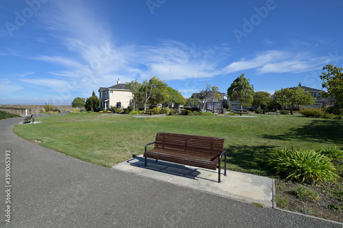 アメリカの計画住宅地：レッドウッド・ショアーズの街並み