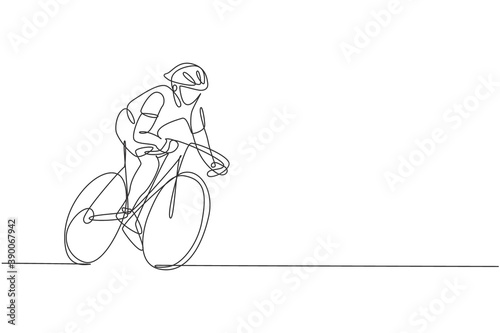 Single continuous line drawing of young agile man cyclist train to pedal cycling fast. Sport lifestyle concept. Trendy one line draw design vector illustration graphic for cycling race promotion media