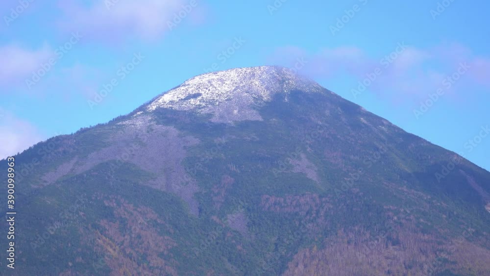 秋の白樺湖と蓼科山 秋の白樺湖と蓼科山