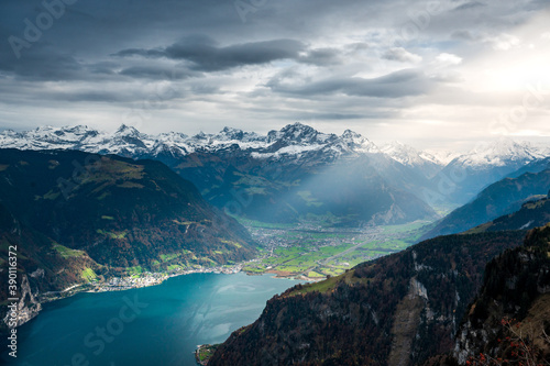 Photos Urnersee with Flüelen, Altdorf on a moody autumn day