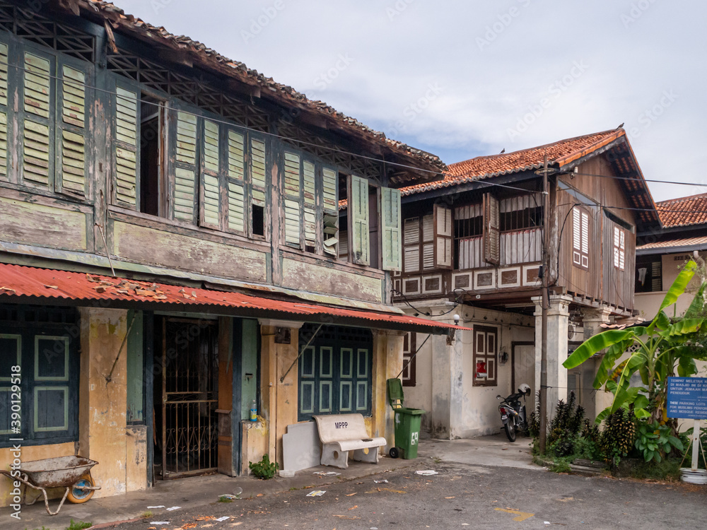 George Town, Penang Island, Malaysia [ Asian city life and british colonial architecture, UNESCO heritage site, street houses and market ]