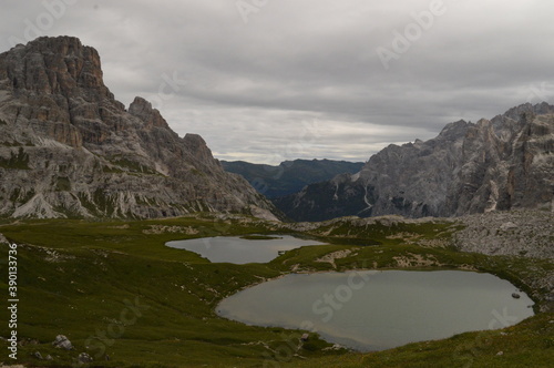 Fototapeta Naklejka Na Ścianę i Meble -  Hiking around the stunning and dramatic Drei Zinnen / Tre Cime di Lavaredo mountains in the Dolomites of Northern Italy