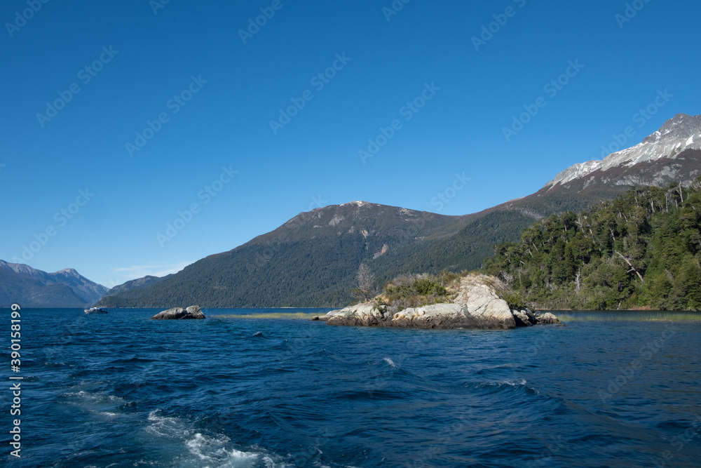 panoramic view of a lake with mountains in patagonia argentina