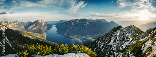 Cuadro en lienzo Beautiful panoramic view of the Achensee from Barenkopf rock during sunrise in autumn with dramatic sky