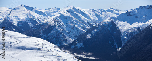 Photography Panoramic view of the winter snowy mountains near Whistler ski resort in Canada