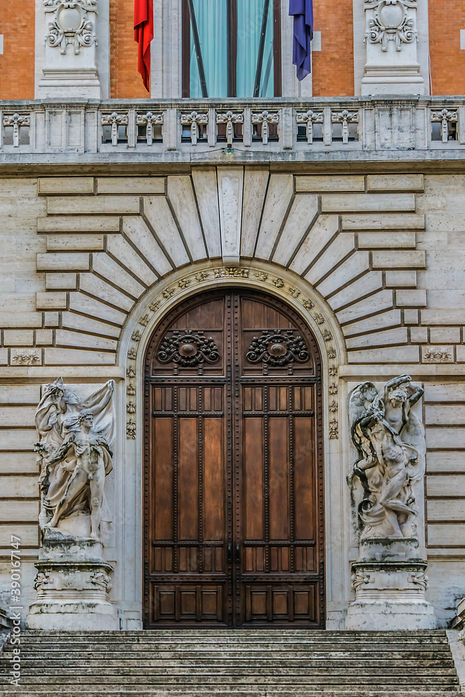 Palazzo Montecitorio (built by Bernini in 1653) - now seat of the Italian Chamber of Deputies. Piazza del Parlamento, Lazio, Rome, Italy.