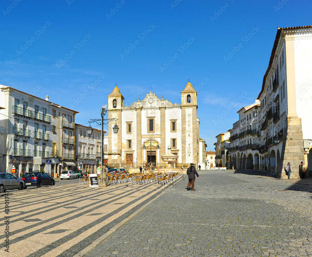Giraldo Square (Praça do Giraldo) and church of Santo Antao (Igreja de Santo Antão) in Évora, World Heritage City by Unesco, Portugal