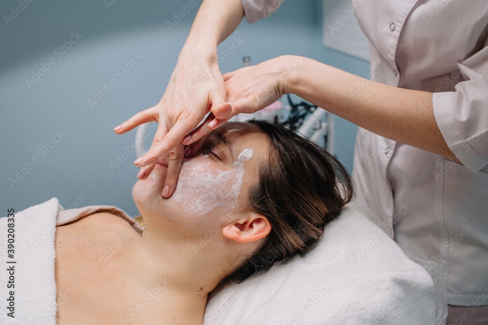 Beauty treatment face massage Beauty treatment face massage