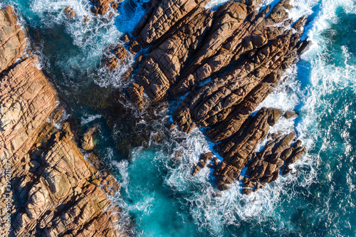 Obraz na plátně Stunning rocky coastline of the southwest of Western Australia at Canal Rocks Ya