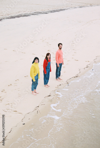friends in the sea.