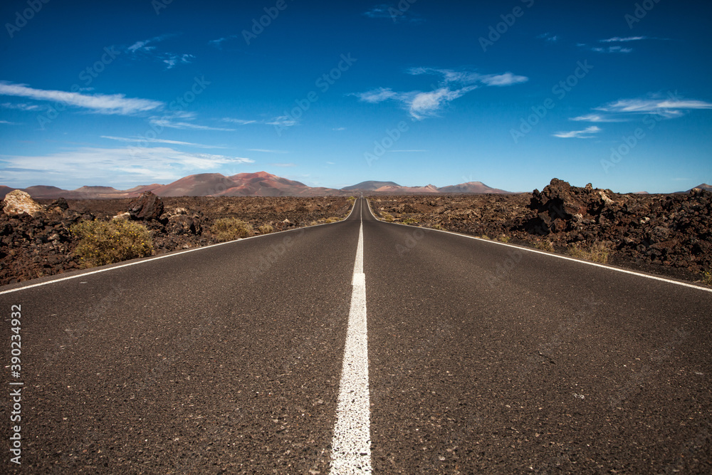route ligne droite désert