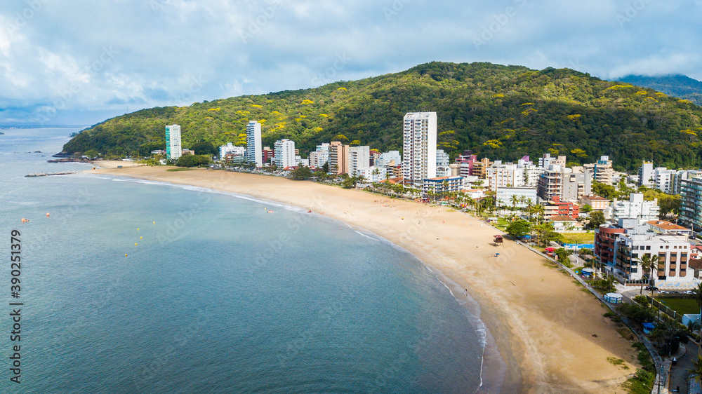 Matinhos - PR. Aerial view of Mansa beach, in Caiobá, Paraná, Brazil