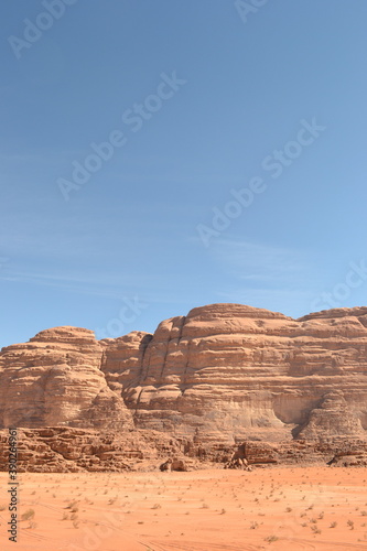 ヨルダンの岩山