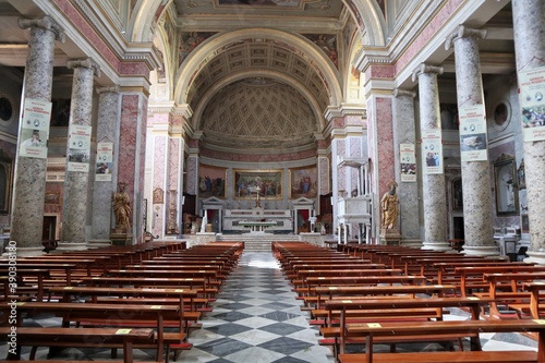 Caserta – Navata del Duomo