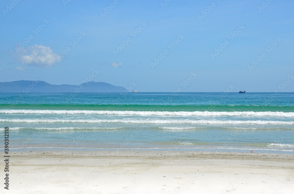 Sandy beach Zoklet. Good weather. Vietnam.