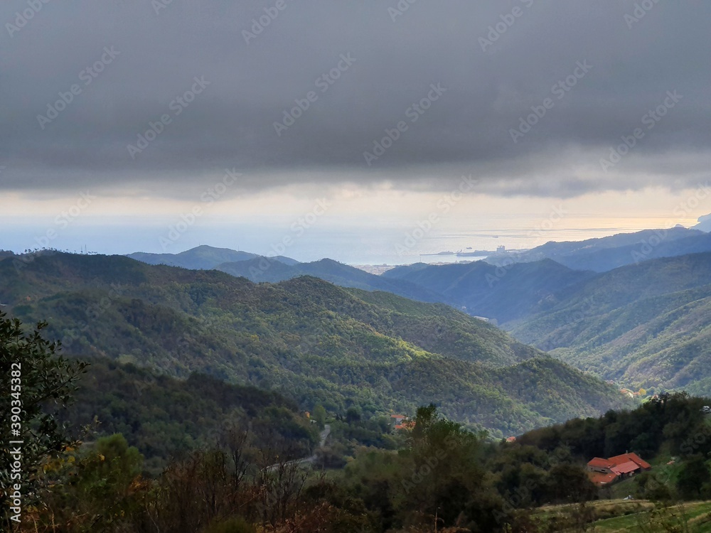 Bric Pesariondo (Alpicella, Varazze, Liguria)