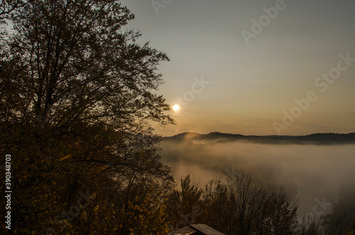 Fototapeta Naklejka Na Ścianę i Meble -  Mgły o poranku - Bieszczady 