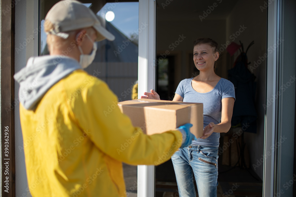 The courier delivered the parcel The courier delivered the parcel