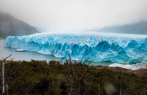 Perito Moreno Glacier in Patagonia, Argentina © Dmitrii
