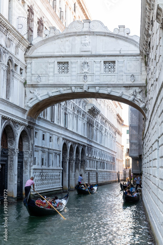 Pont des soupirs à Venise