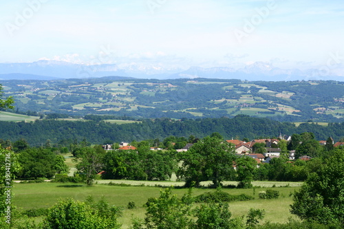 Le village de Chanay dans l'Ain en région Rhône-Alpes e France