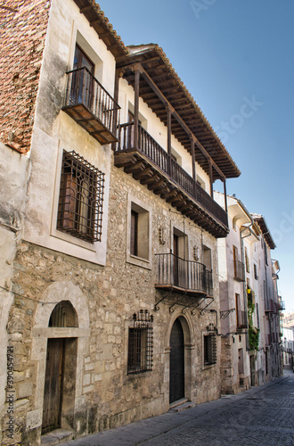 Fototapeta Naklejka Na Ścianę i Meble -  Traditional architecture houses in San Pedro street, Cuenca city