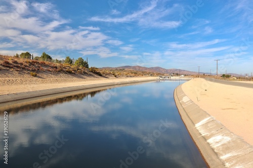 Scenic view of Lake Palmdale and the California aqueduct