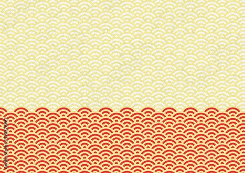 金と赤と白で和紙に描かれた青海波模様、日本の伝統模様素材