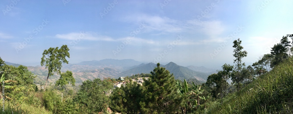 Obraz premium Landscape of mountain in tropical forest, Panorama view