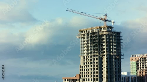 Construction of a tall apartment building