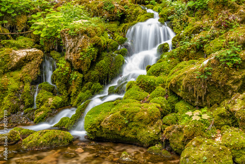 Fototapeta Naklejka Na Ścianę i Meble -  Wasserfall