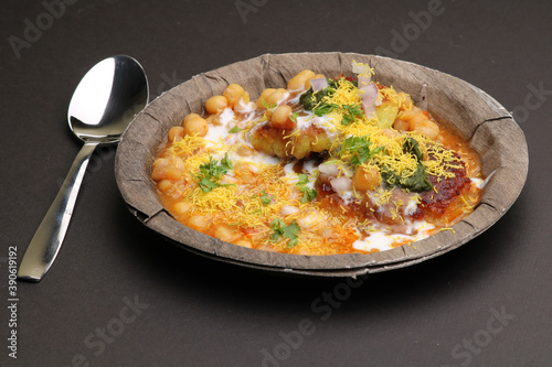 Ragda pattice -Aloo tikki or Potato Cutlet or Patties is a popular Indian street food made with boiled potatoes, spices and herbs served with tamrind chutney and peas curry.