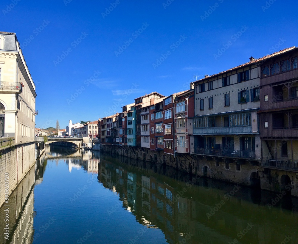 houses on the canal